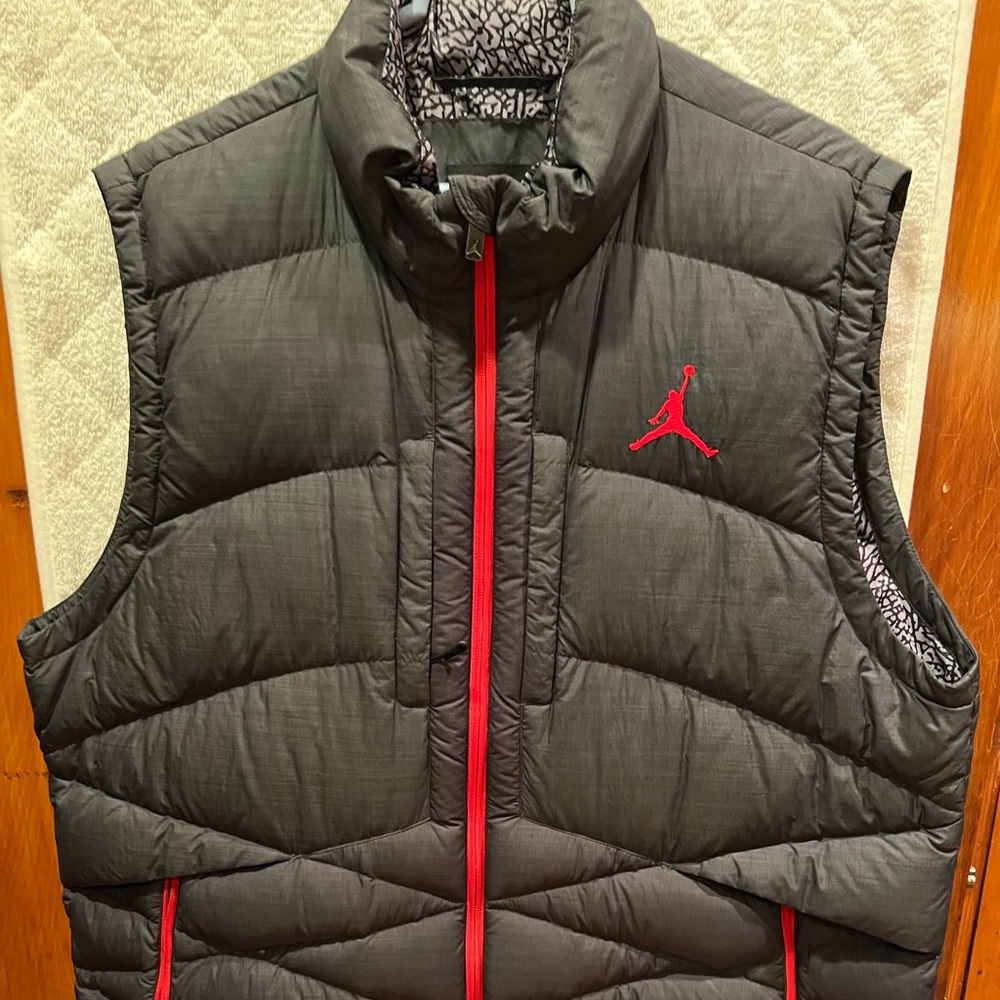 Jordan vest